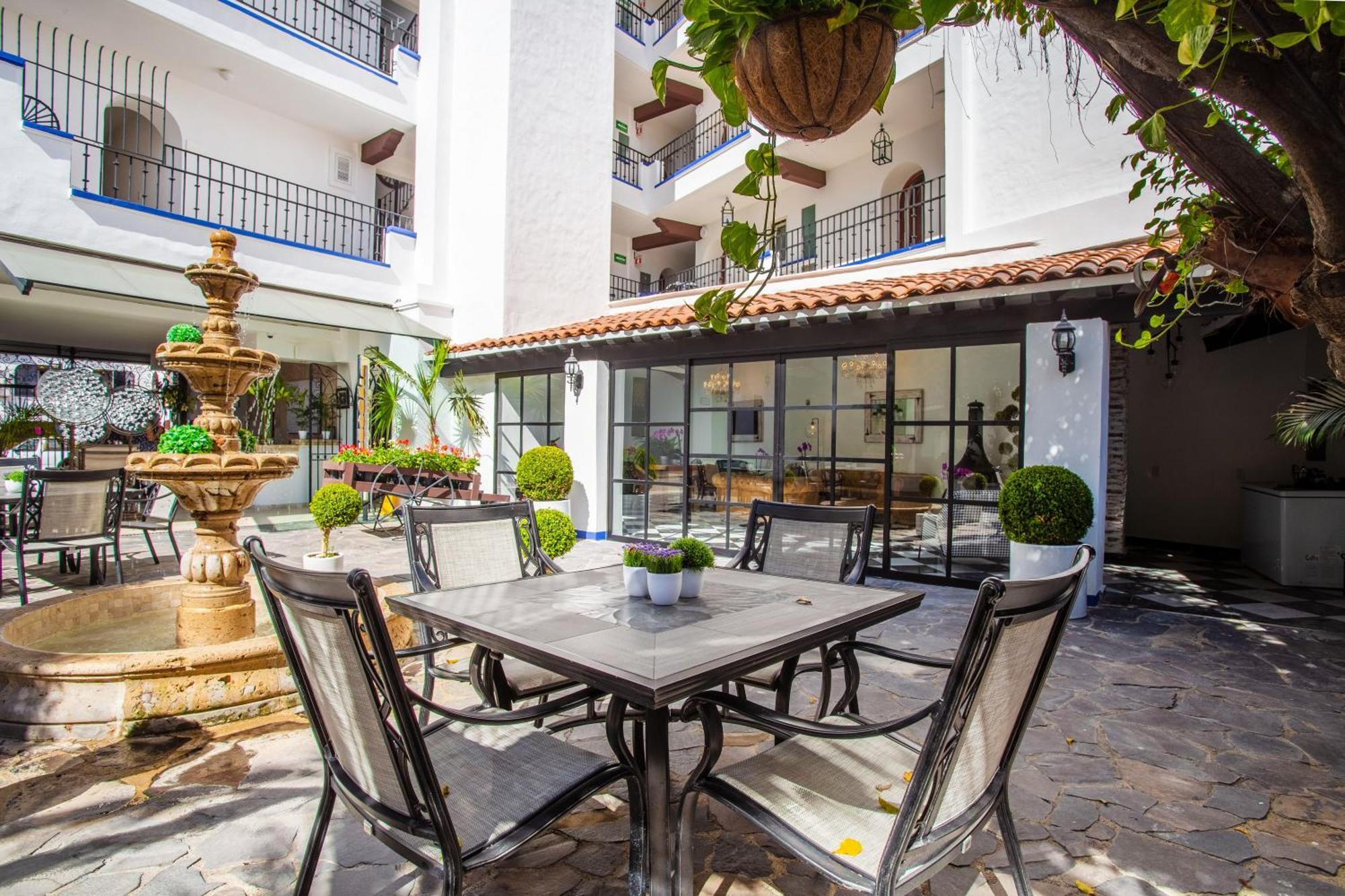 Hotel Suites Mar Elena (Adults Only) Пуерто-Вальярта Екстер'єр фото