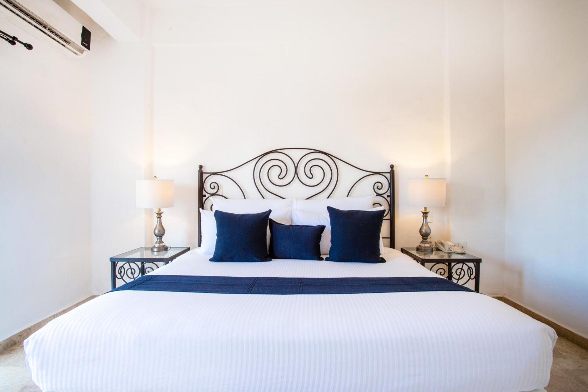 Hotel Suites Mar Elena (Adults Only) Пуерто-Вальярта Екстер'єр фото