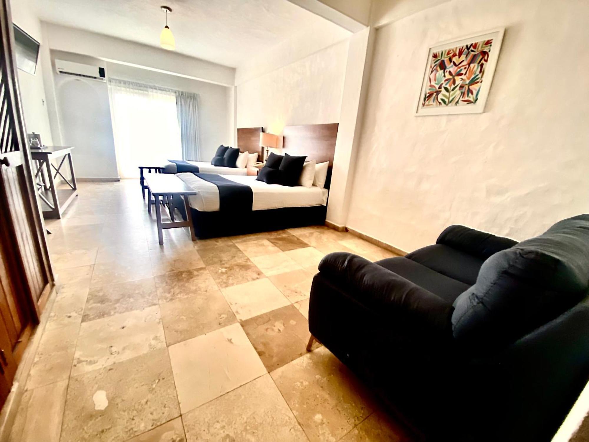Hotel Suites Mar Elena (Adults Only) Пуерто-Вальярта Екстер'єр фото