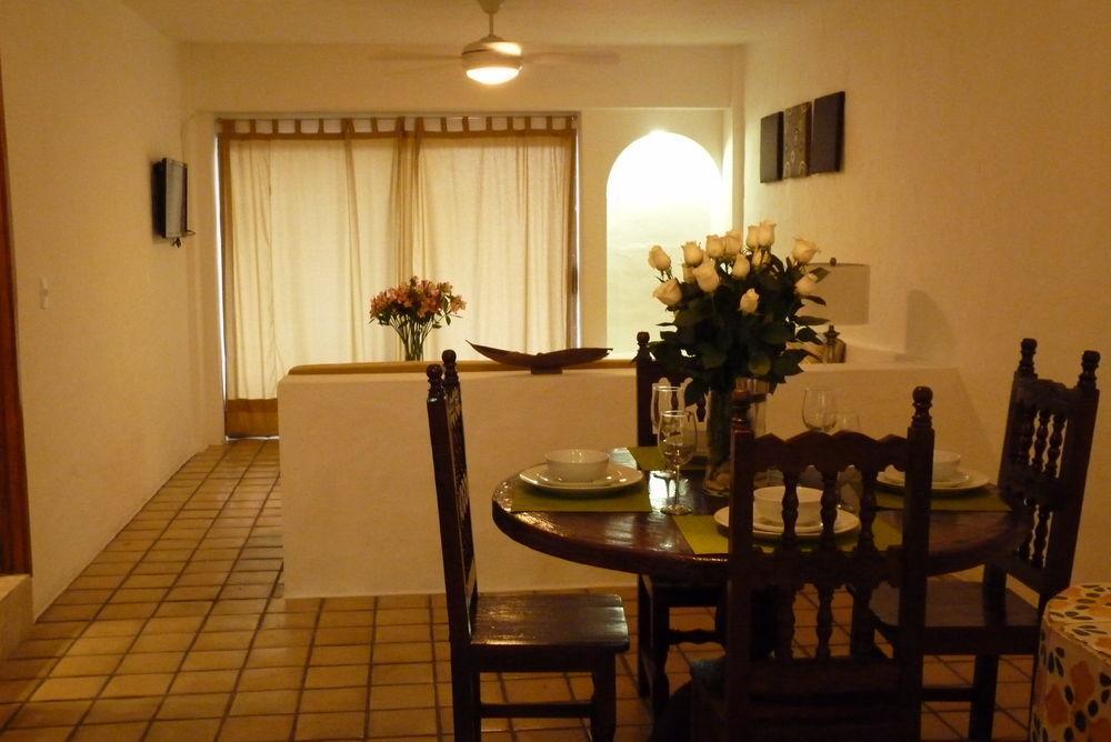 Hotel Suites Mar Elena (Adults Only) Пуерто-Вальярта Екстер'єр фото